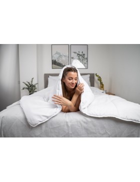 Edredones de invierno KGS en oferta: Edredón cálido y suave de 400 g/m², antibacteriano.