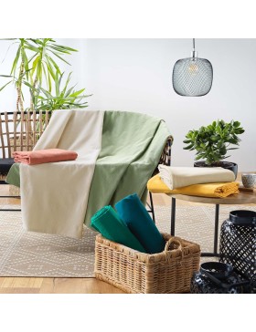 Plaid Uni – Polycoton Doux et Résistant – Douceur D'intérieu – Certifié Oeko-TEX