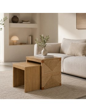 Set van 2 in elkaar passende houten tafels met decoratie van gevlochten touw – Stapelbare bijzettafels