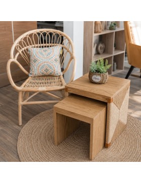 Set van 2 in elkaar passende houten tafels met decoratie van gevlochten touw – Stapelbare bijzettafels